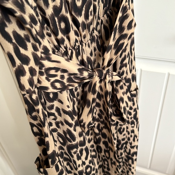 Sienna Sky Animal Print Midi Dress Size M - Picture 14 of 16